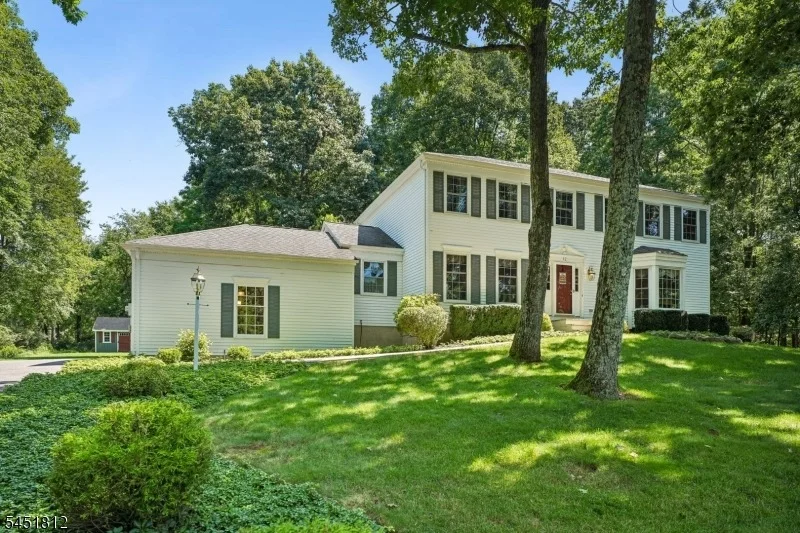 Photo of 12 Eagle Nest Ln