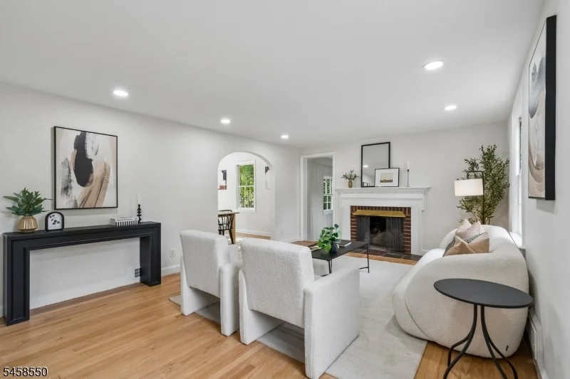 Photo of 20 Pine St