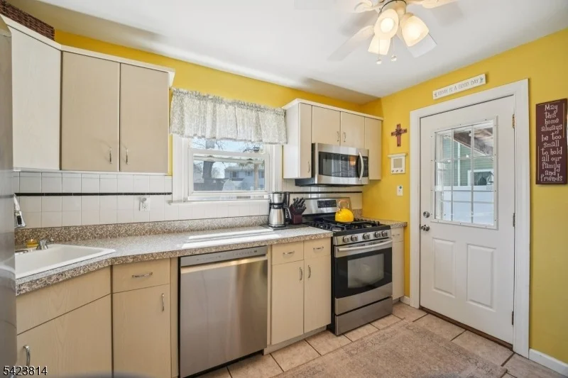 Photo of 23 Smith Ave