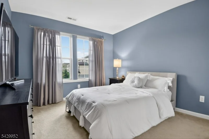Photo of 104 Albert Ct
