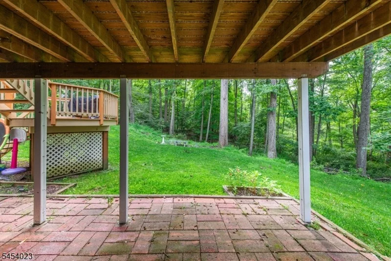 Photo of 42 Scenic Dr
