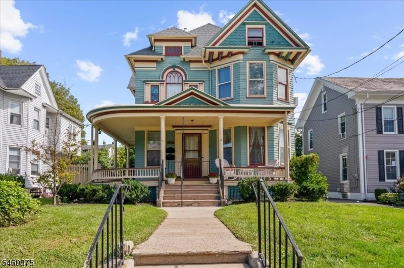 Photo of 128 Belvidere Ave