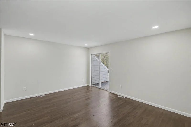 Photo of 74 Cobbler Sq