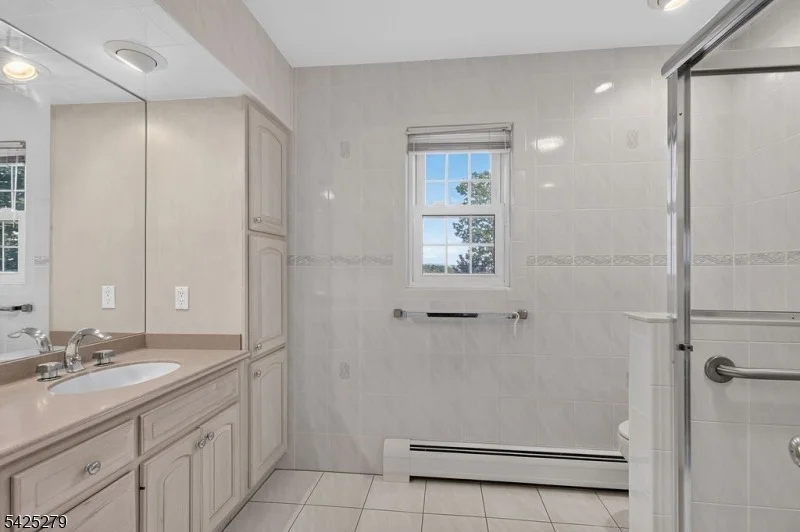 Photo of 10 Rockledge Ter