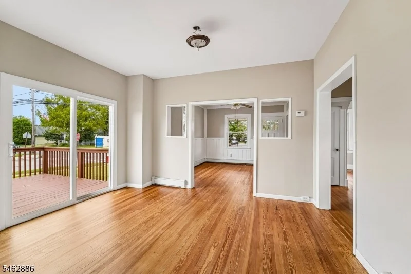Photo of 119 Colfax Ave