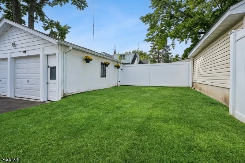 Photo of 16 Remer Ave