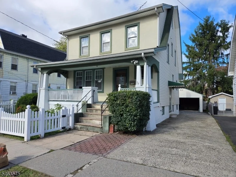 Photo of 185 Floyd St
