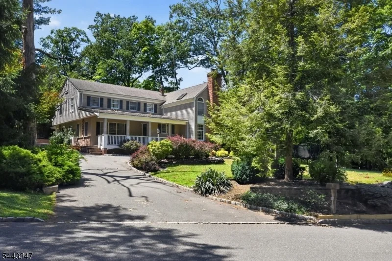 Photo of 60 Washington Dr