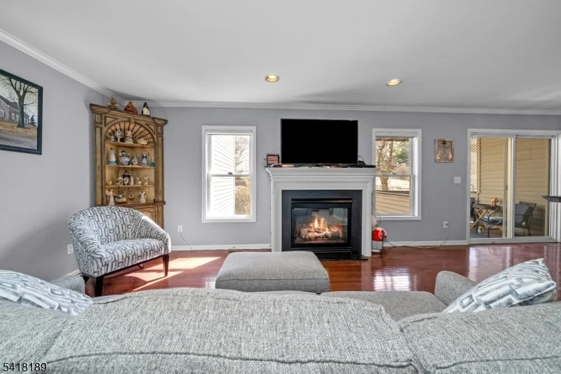 Photo of 89 Bourne Cir