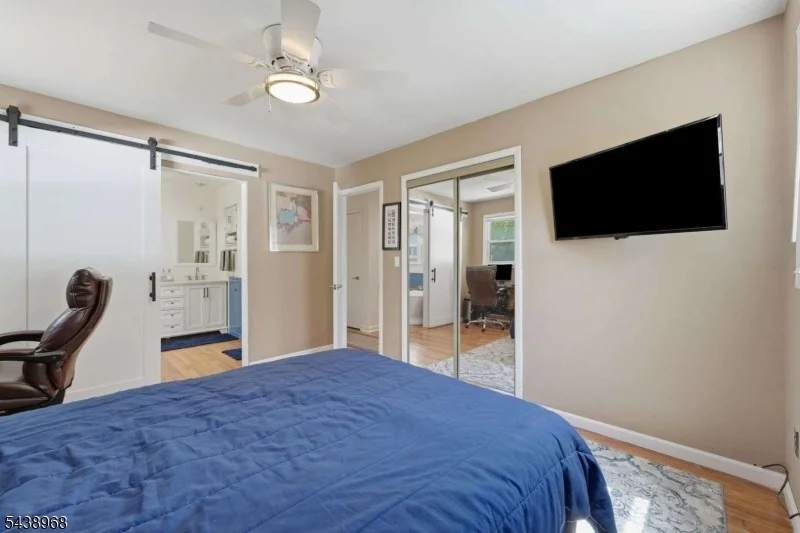 Photo of 1265 North Ave