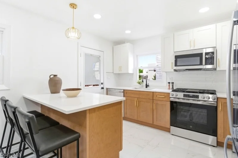 Photo of 135 Kenzel Ave