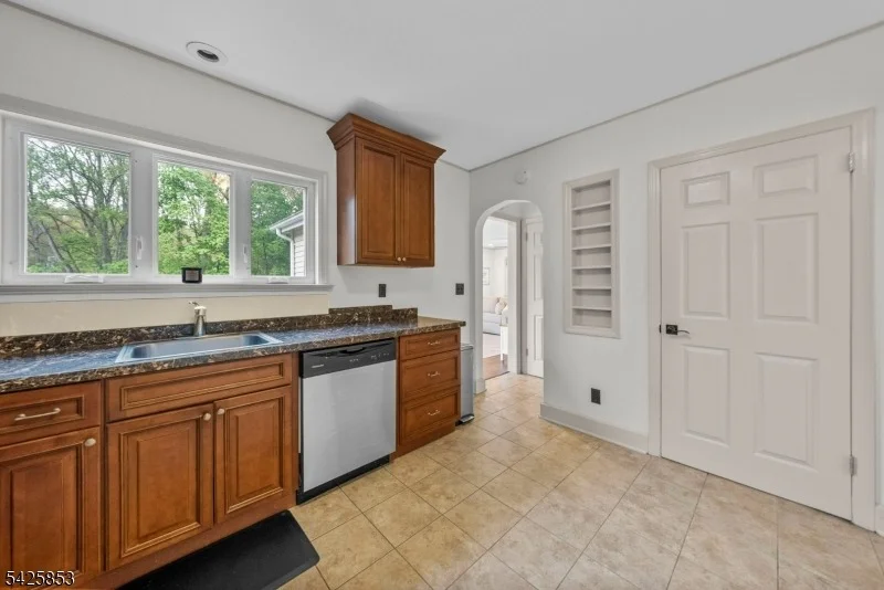 Photo of 133 Central Ave