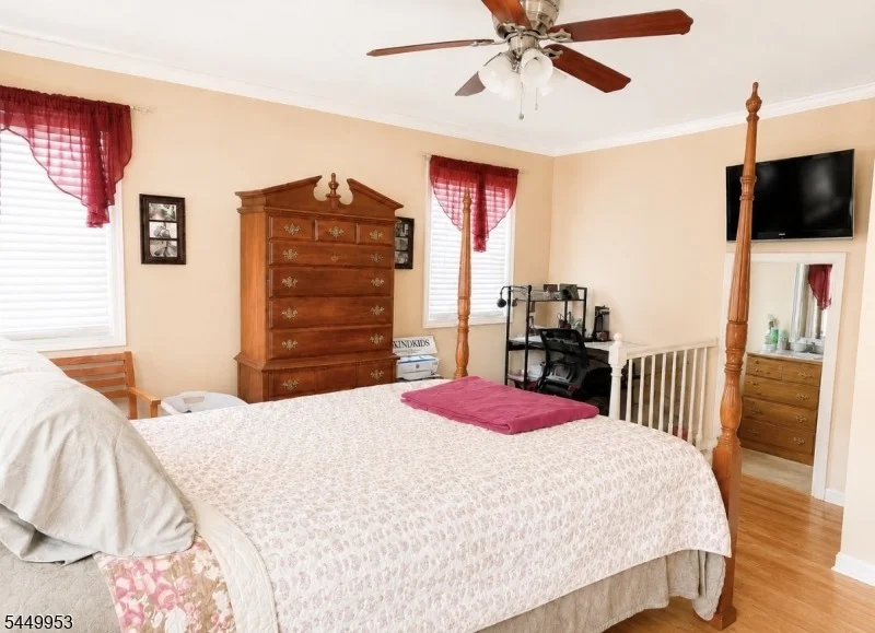 Photo of 501 Diamond Spring Rd