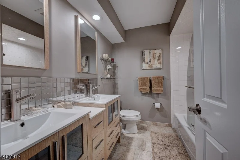 Photo of 69 Cummings Cir