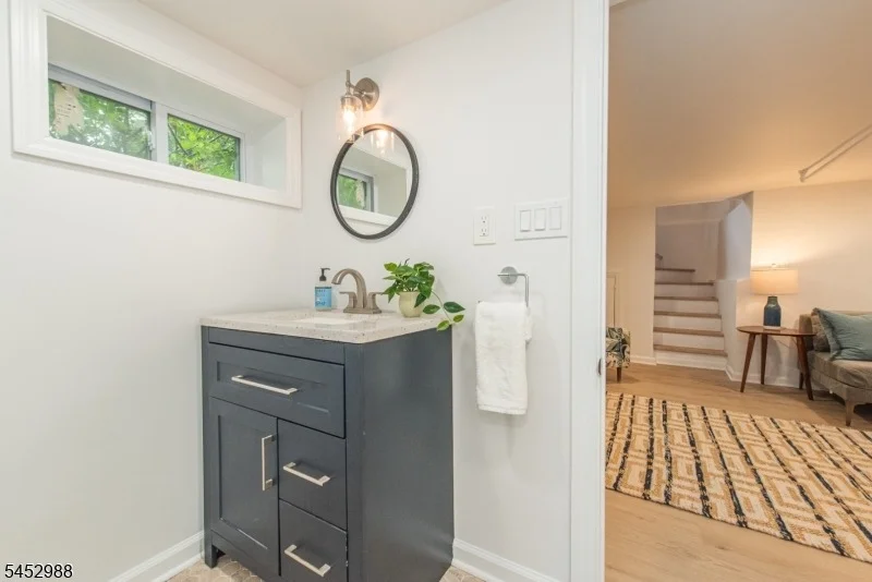 Photo of 22 Euclid Pl