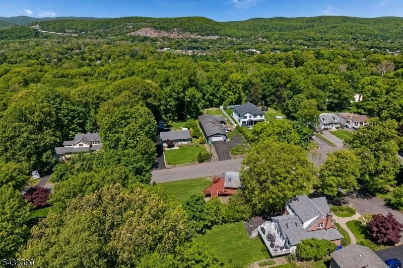 Photo of 17 Hickory Dr