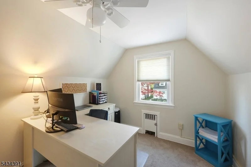 Photo of 934 Moessner Ave