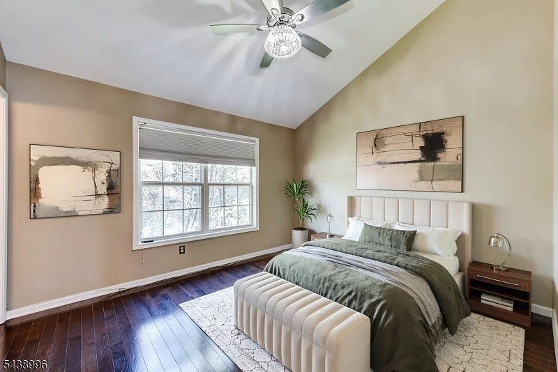 Photo of 118 Barclay Dr