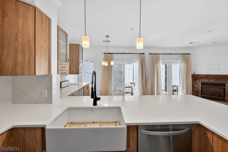 Photo of 8 Maple Cres Unit 12