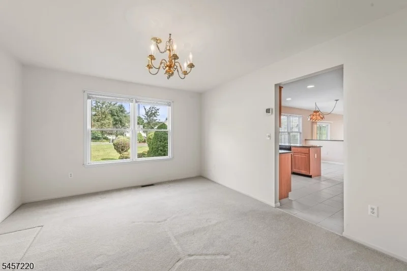Photo of 4 Hawthorn Dr
