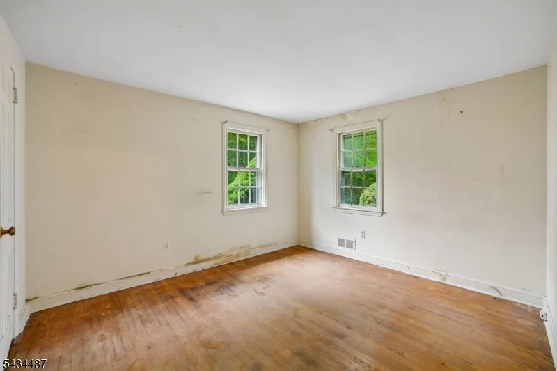 Photo of 137 Beekman Rd