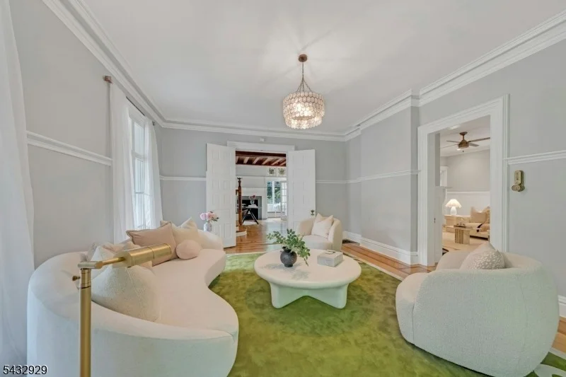Photo of 42 Llewellyn Rd