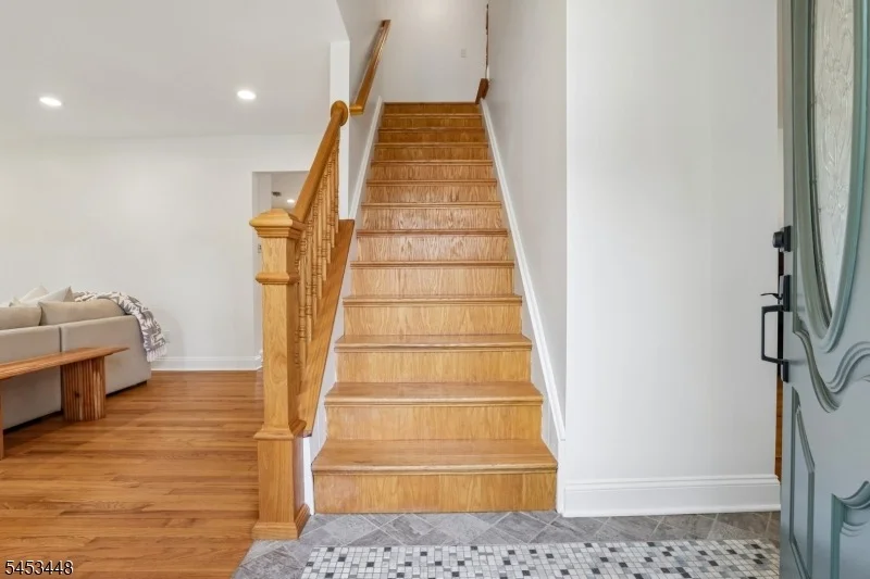 Photo of 650 Ridgewood Rd