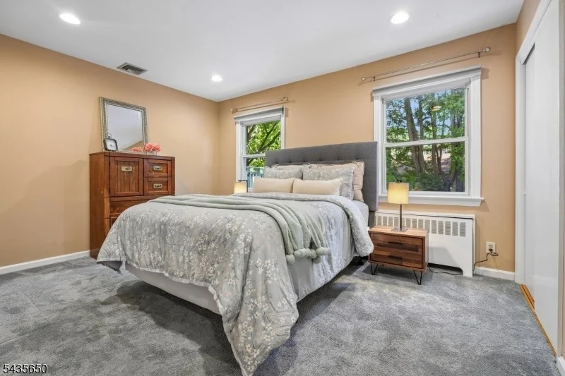 Photo of 2 Knapp Ave