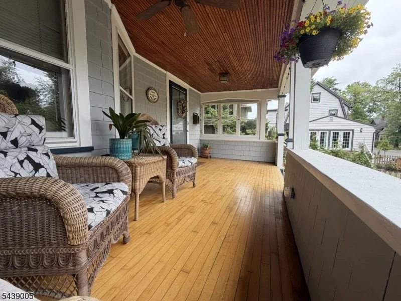 Photo of 88 Edgemont Rd