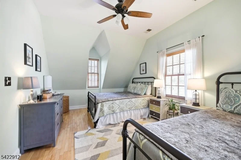 Photo of 173 Point Breeze Dr