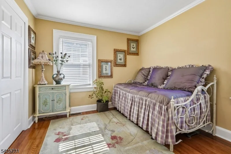 Photo of 296 Montclair Ave