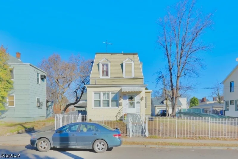 Photo of 14 Fuller Pl