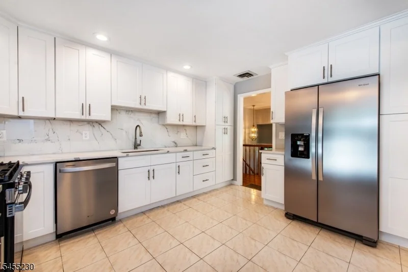 Photo of 14 Winding Way