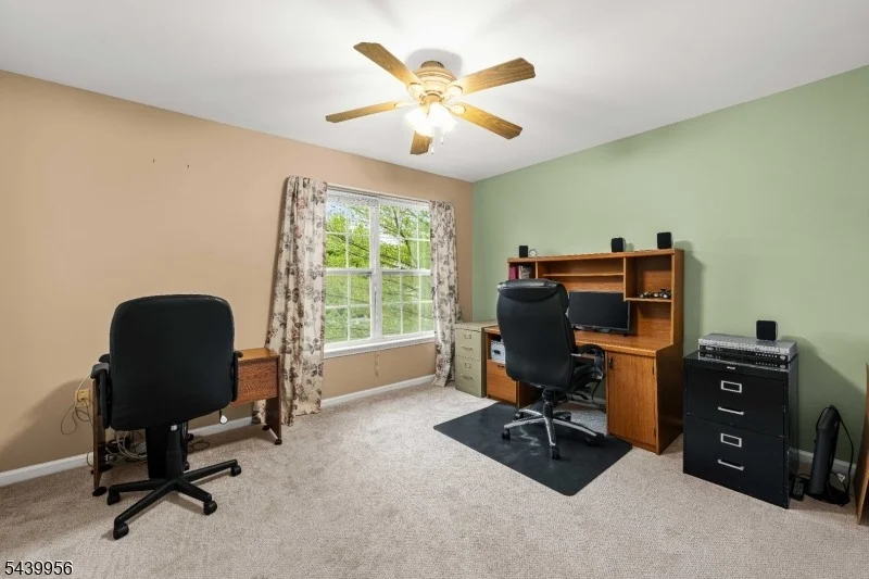 Photo of 252 Moonlight Dr