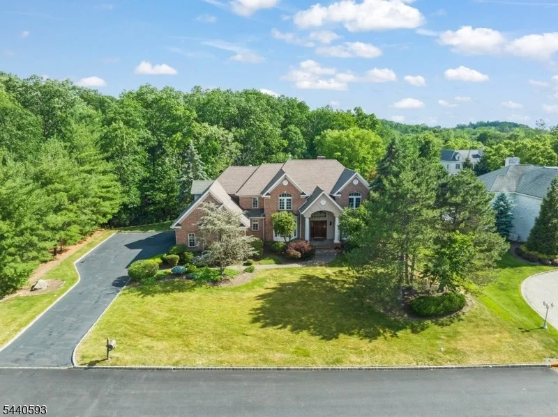 Photo of 33 Fox Run