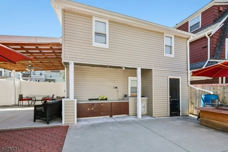 Photo of 296 Montclair Ave