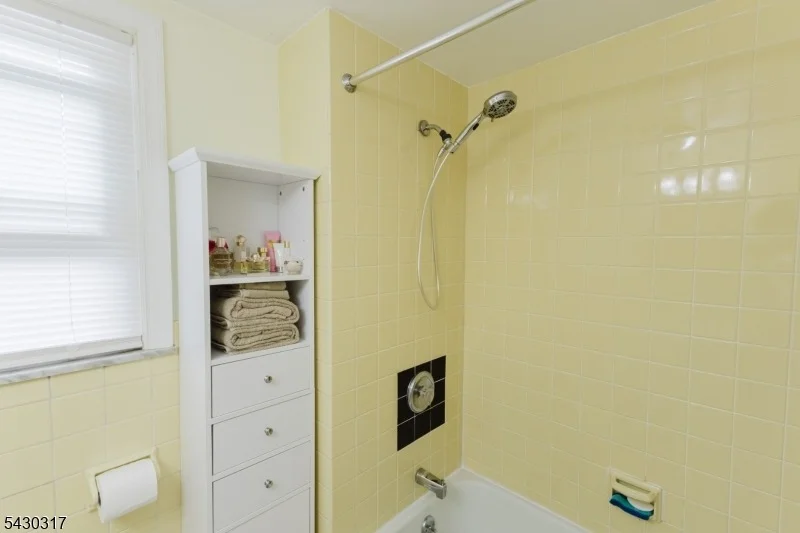 Photo of 382 Martin Rd