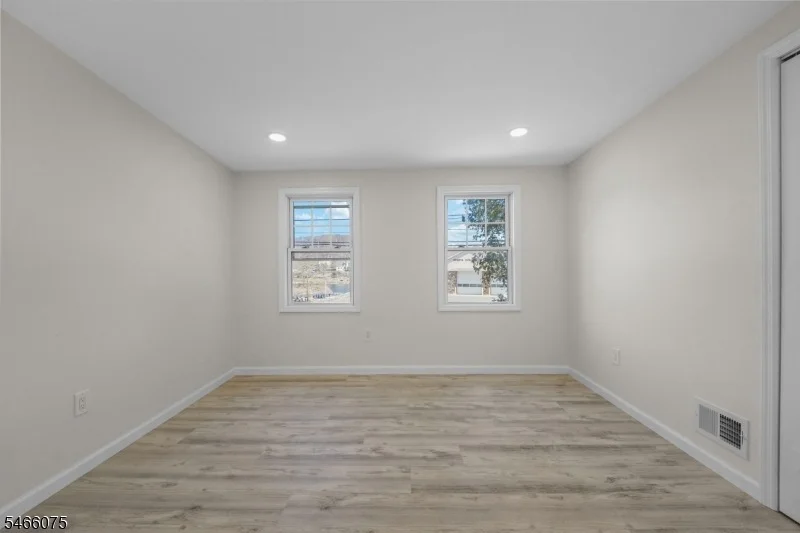 Photo of 728 Glen Rd