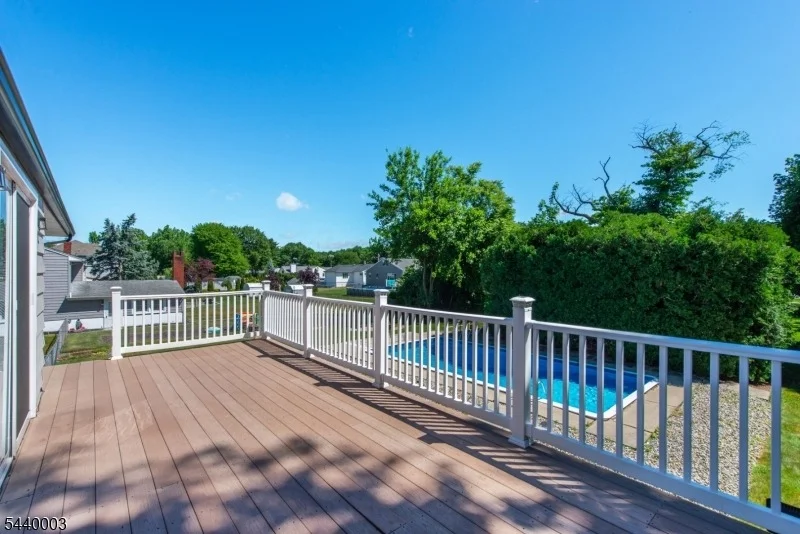 Photo of 8 Kennedy Dr