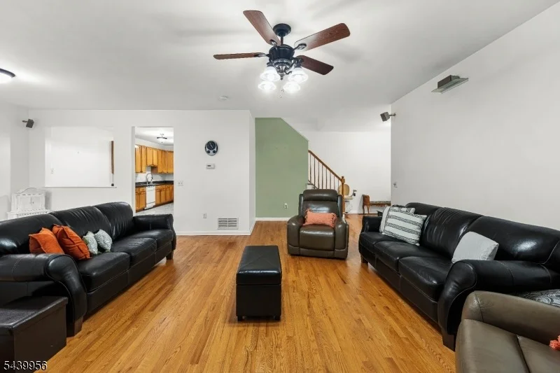 Photo of 252 Moonlight Dr