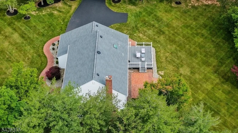 Photo of 77 Ridgeview Dr
