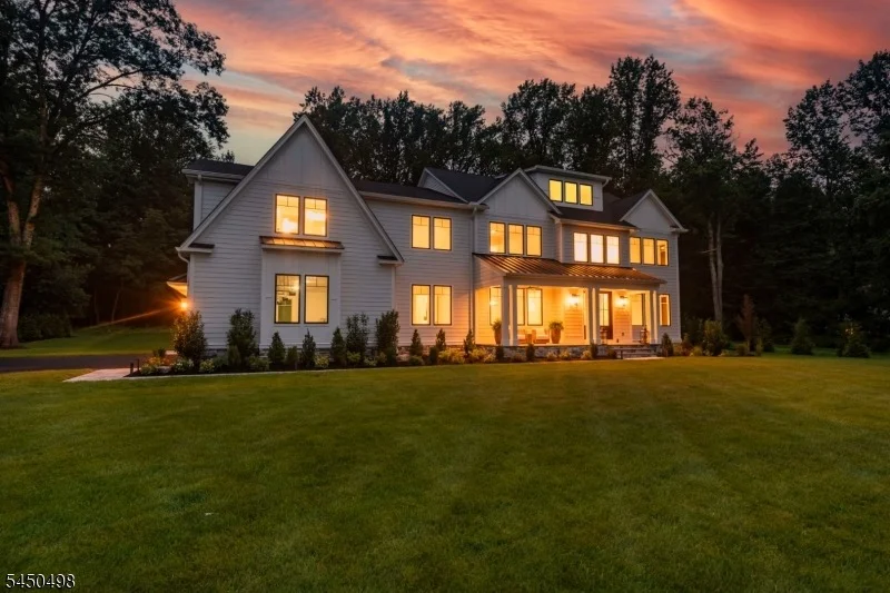 Photo of 237 Mountainside Rd