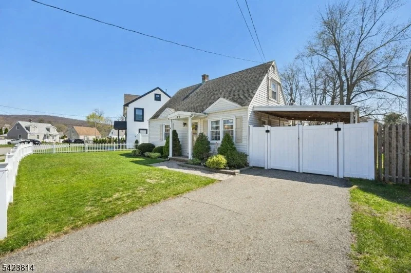 Photo of 23 Smith Ave