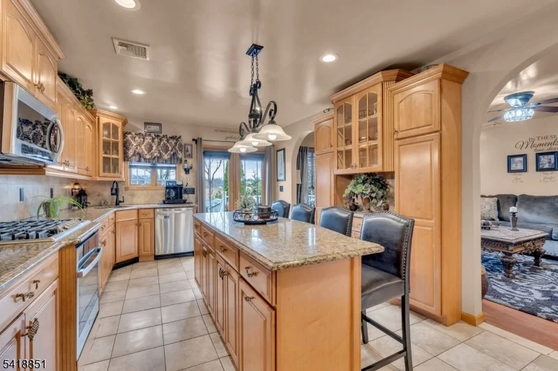 Photo of 104 Prospect St