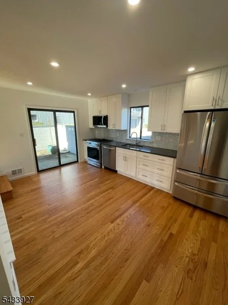 Photo of 73 Linda Ln