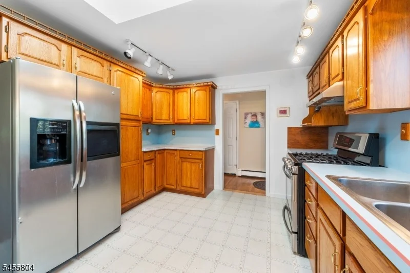 Photo of 39 Cornhollow Rd