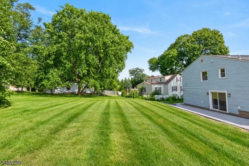 Photo of 280 Whippany Rd