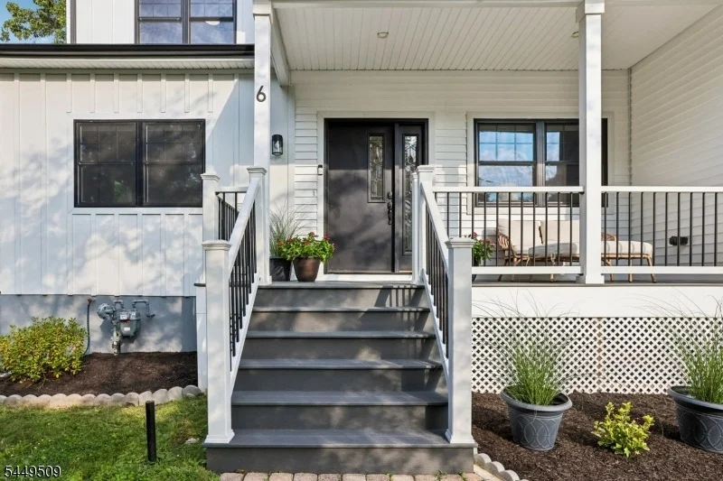 Photo of 6 Ridgedale Ave