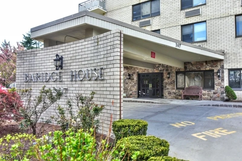 Photo of Unit 4B at 307 Prospect Ave