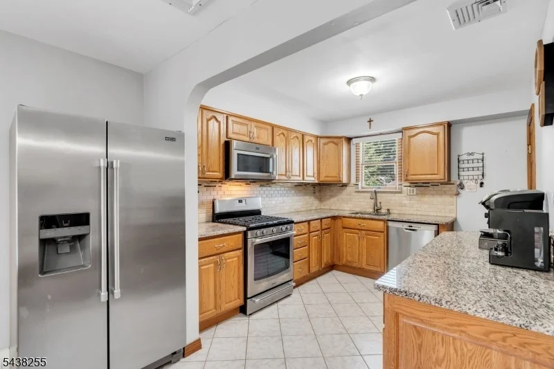 Photo of 465 Ellen St